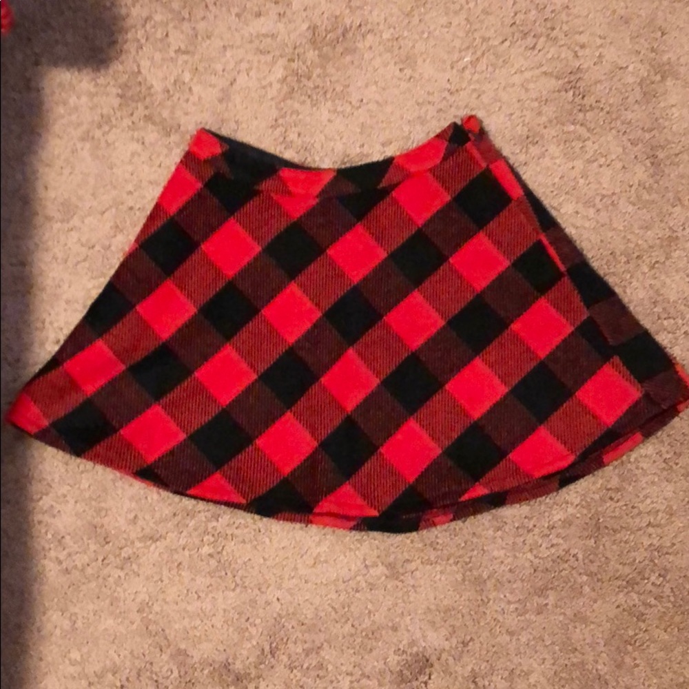 Hollister plaid skirt size M